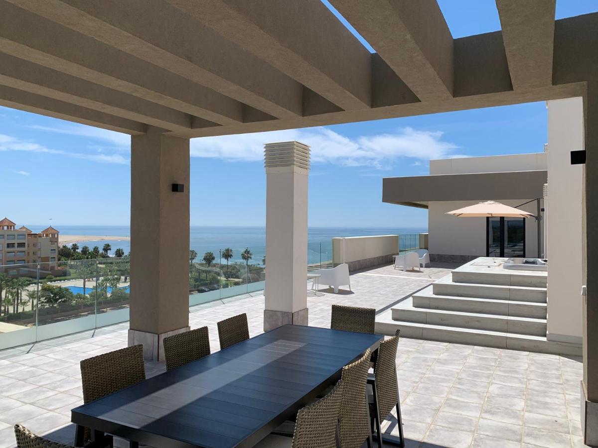 Penthouse With Wide Terrace Next To The Ocean Apartment Huelva Bagian luar foto