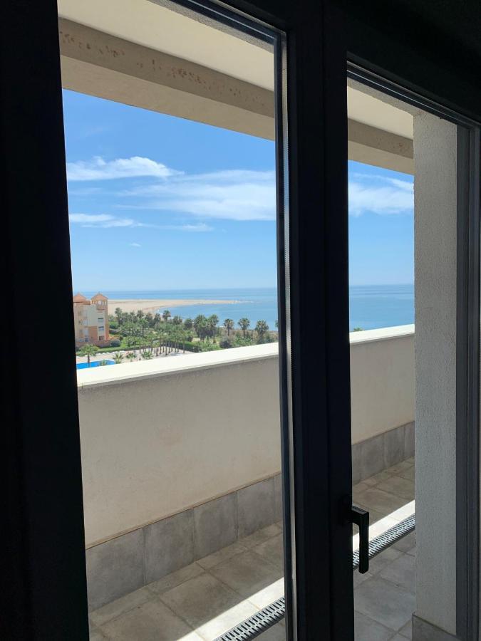 Penthouse With Wide Terrace Next To The Ocean Apartment Huelva Bagian luar foto